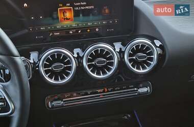 Внедорожник / Кроссовер Mercedes-Benz GLA-Class 2023 в 