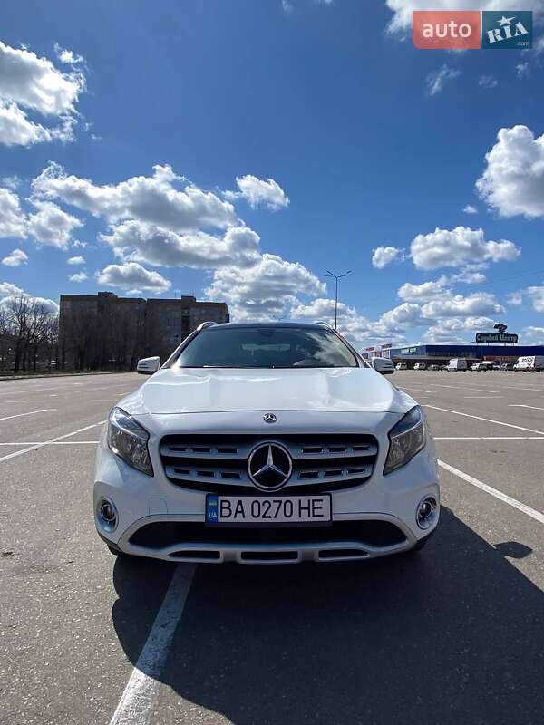 Позашляховик / Кросовер Mercedes-Benz GLA-Class 2017 в Кропивницькому