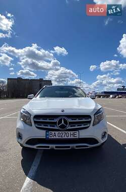 Внедорожник / Кроссовер Mercedes-Benz GLA-Class 2017 в 