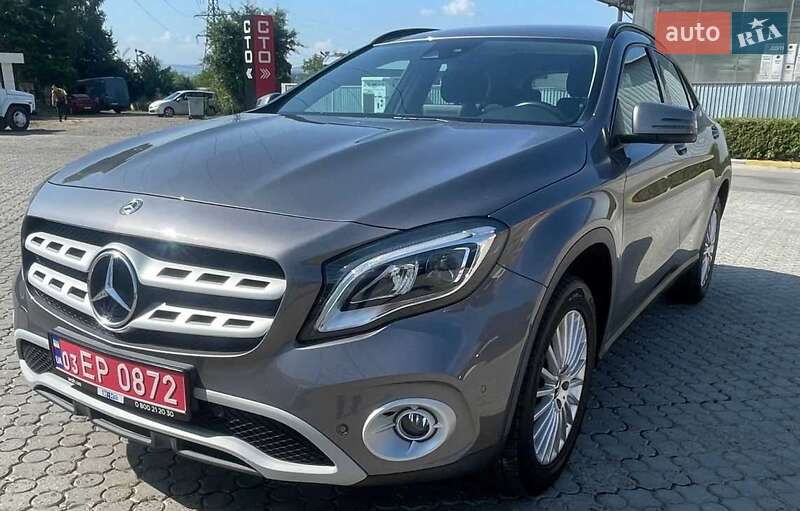 Внедорожник / Кроссовер Mercedes-Benz GLA-Class 2018 в 