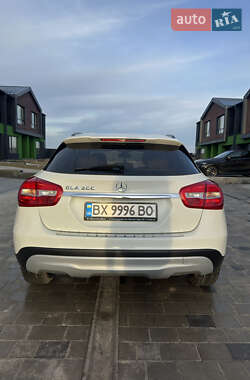 Внедорожник / Кроссовер Mercedes-Benz GLA-Class 2015 в 