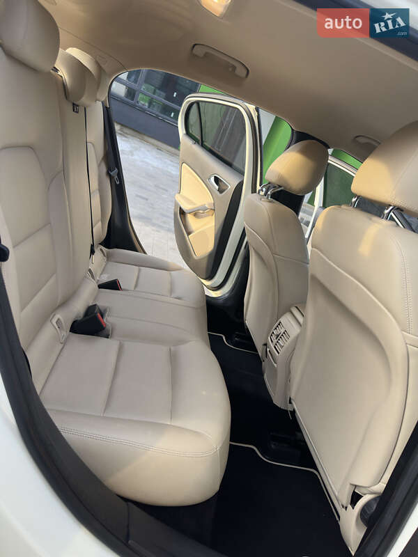 Позашляховик / Кросовер Mercedes-Benz GLA-Class 2015 в Кам'янець-Подільському
