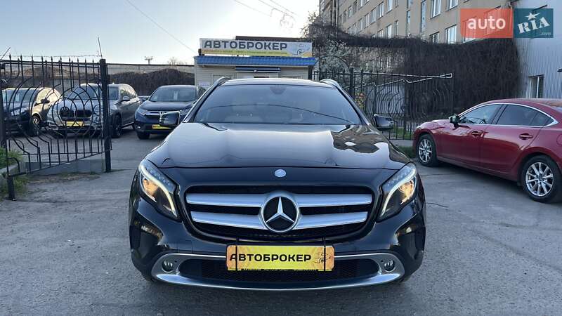 Внедорожник / Кроссовер Mercedes-Benz GLA-Class 2016 в Николаеве