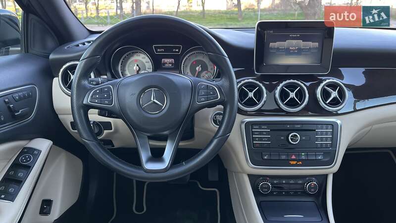Внедорожник / Кроссовер Mercedes-Benz GLA-Class 2016 в Николаеве