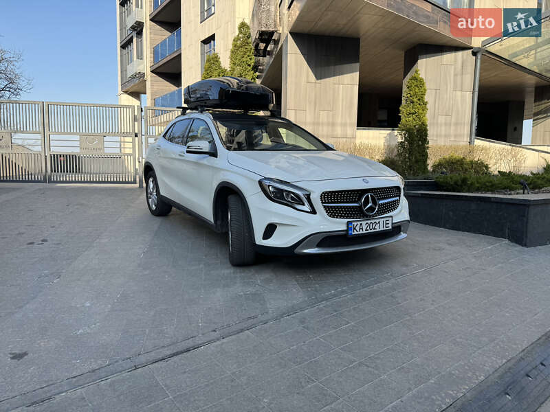 Внедорожник / Кроссовер Mercedes-Benz GLA-Class 2016 в Ирпене