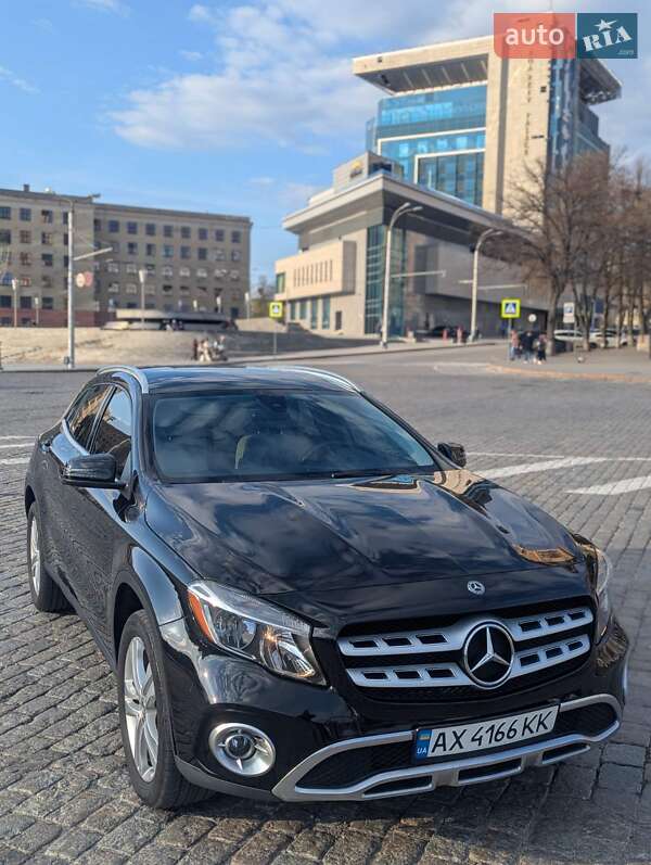Позашляховик / Кросовер Mercedes-Benz GLA-Class 2019 в Харкові