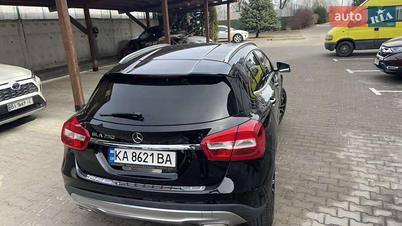 Позашляховик / Кросовер Mercedes-Benz GLA-Class 2016 в Києві