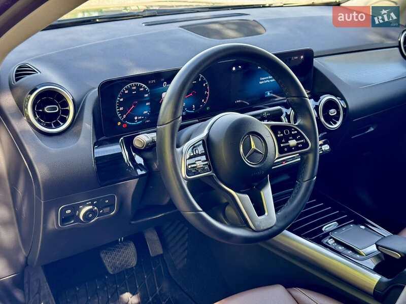 Позашляховик / Кросовер Mercedes-Benz GLA-Class 2021 в Києві