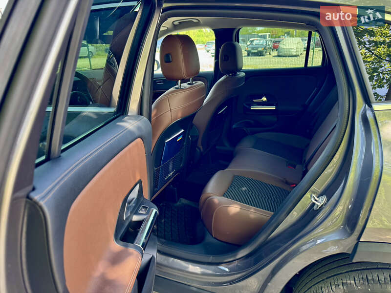 Позашляховик / Кросовер Mercedes-Benz GLA-Class 2021 в Києві