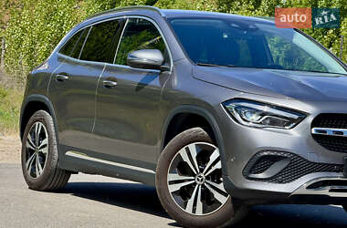 Внедорожник / Кроссовер Mercedes-Benz GLA-Class 2021 в 