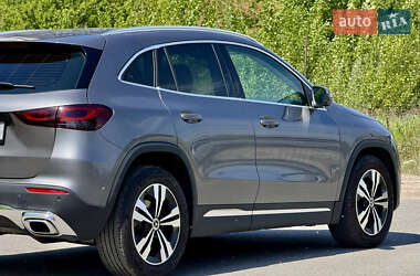 Внедорожник / Кроссовер Mercedes-Benz GLA-Class 2021 в 