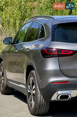 Внедорожник / Кроссовер Mercedes-Benz GLA-Class 2021 в 