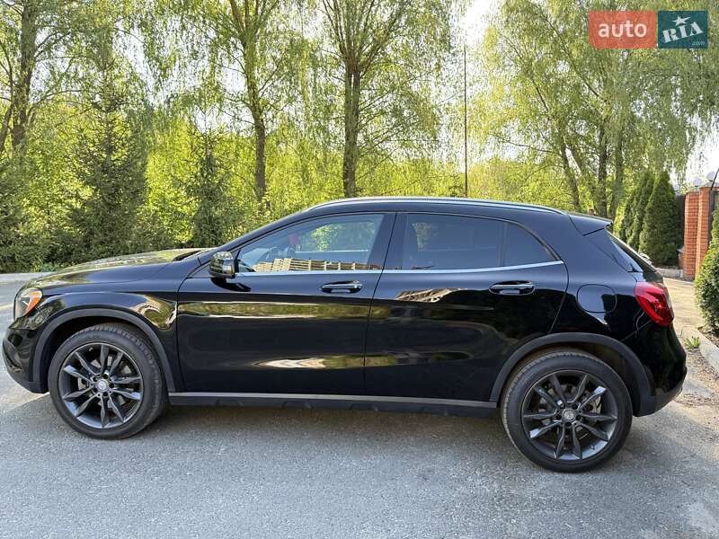 Внедорожник / Кроссовер Mercedes-Benz GLA-Class 2016 в Киеве