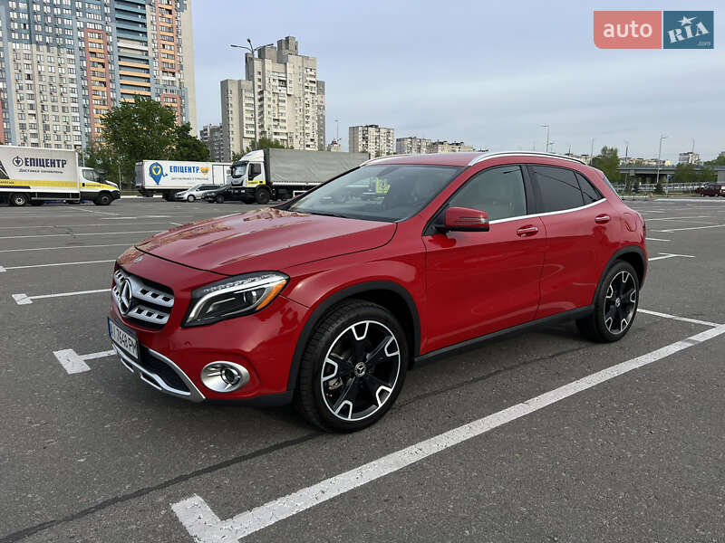 Внедорожник / Кроссовер Mercedes-Benz GLA-Class 2019 в 