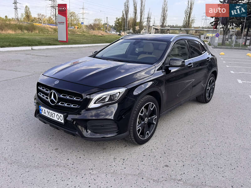 Внедорожник / Кроссовер Mercedes-Benz GLA-Class 2018 в Харькове