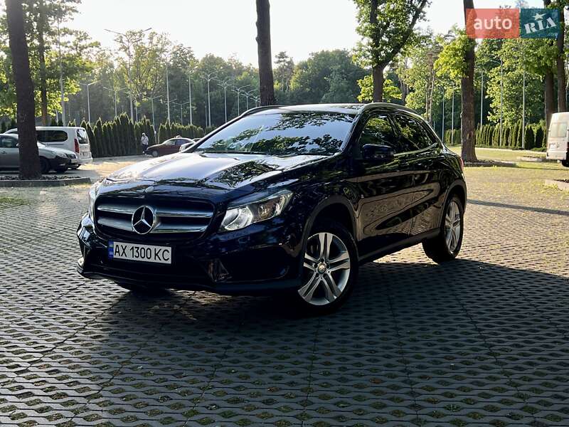 Mercedes-Benz GLA-Class 2015