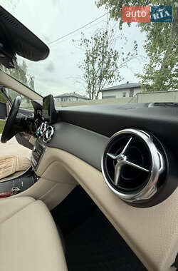 Позашляховик / Кросовер Mercedes-Benz GLA-Class 2017 в 
