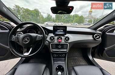 Внедорожник / Кроссовер Mercedes-Benz GLA-Class 2018 в 
