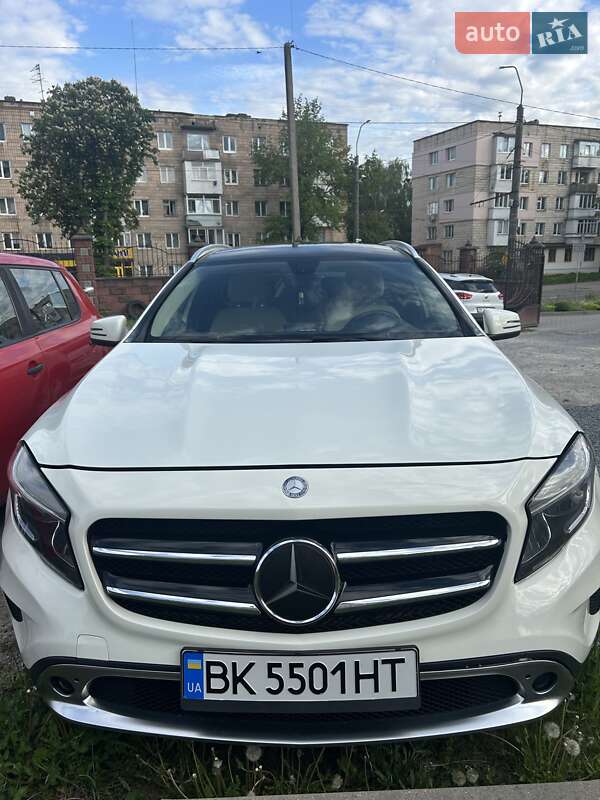 Позашляховик / Кросовер Mercedes-Benz GLA-Class 2015 в Рівному