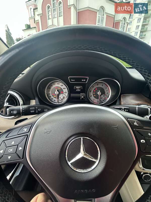 Позашляховик / Кросовер Mercedes-Benz GLA-Class 2015 в Рівному