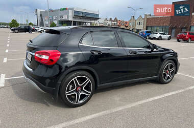 Внедорожник / Кроссовер Mercedes-Benz GLA-Class 2017 в 