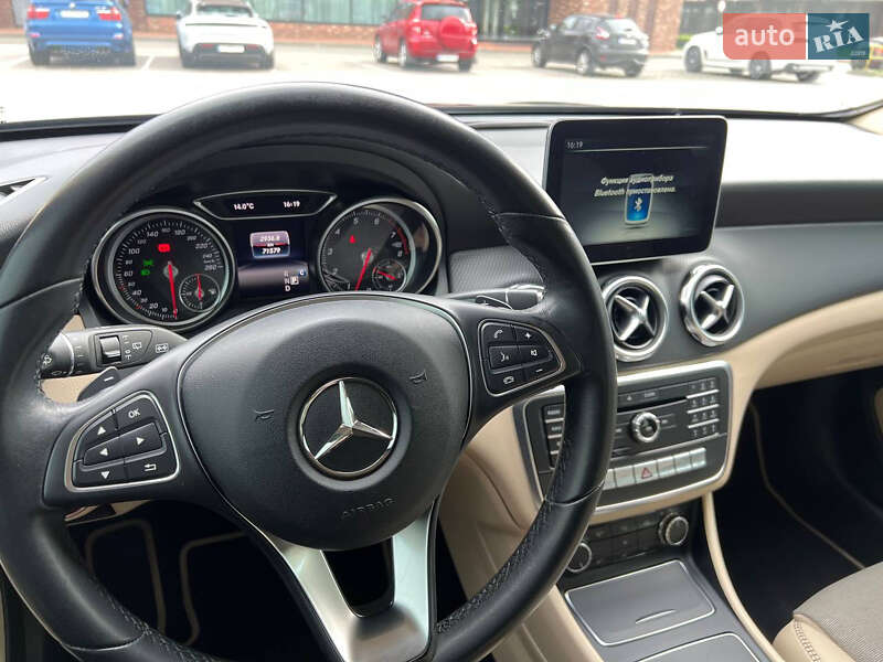 Внедорожник / Кроссовер Mercedes-Benz GLA-Class 2017 в Киеве фото 29 Внедорожник / Кроссовер Mercedes-Benz GLA-Class 2017 в Киеве
