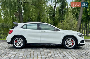 Позашляховик / Кросовер Mercedes-Benz GLA-Class 2016 в 