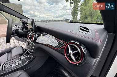 Позашляховик / Кросовер Mercedes-Benz GLA-Class 2016 в 