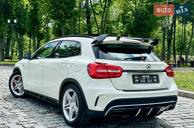 Позашляховик / Кросовер Mercedes-Benz GLA-Class 2016 в 