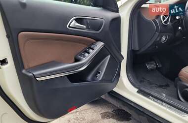 Внедорожник / Кроссовер Mercedes-Benz GLA-Class 2014 в 