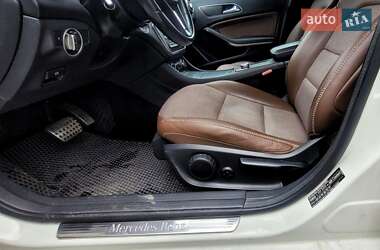 Внедорожник / Кроссовер Mercedes-Benz GLA-Class 2014 в 