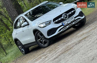 Внедорожник / Кроссовер Mercedes-Benz GLA-Class 2020 в 
