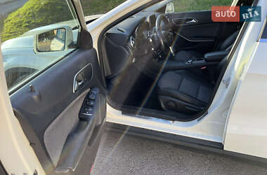 Внедорожник / Кроссовер Mercedes-Benz GLA-Class 2014 в 