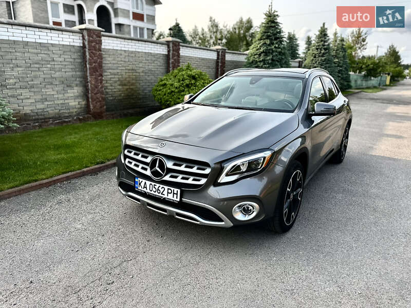 Позашляховик / Кросовер Mercedes-Benz GLA-Class 2019 в Києві