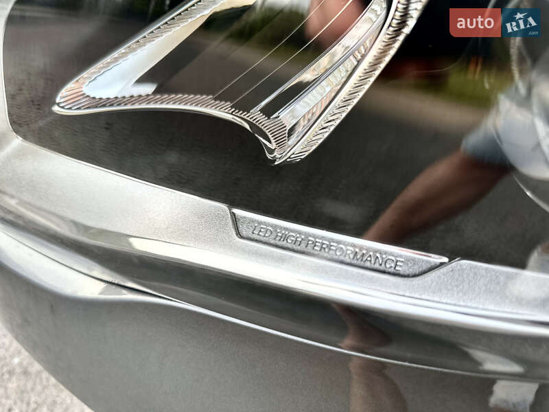 Позашляховик / Кросовер Mercedes-Benz GLA-Class 2019 в Києві