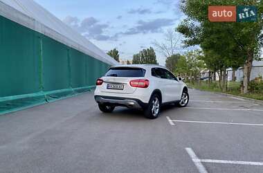 Позашляховик / Кросовер Mercedes-Benz GLA-Class 2018 в 
