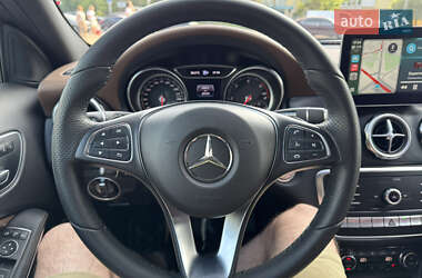 Внедорожник / Кроссовер Mercedes-Benz GLA-Class 2018 в 