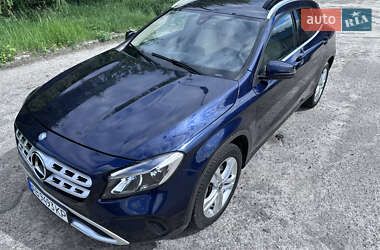 Внедорожник / Кроссовер Mercedes-Benz GLA-Class 2018 в 