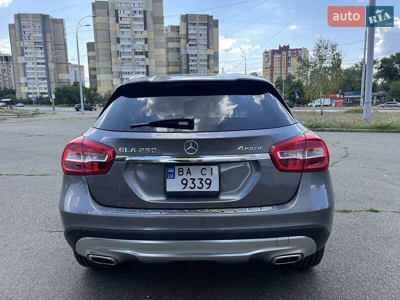 Позашляховик / Кросовер Mercedes-Benz GLA-Class 2015 в Києві