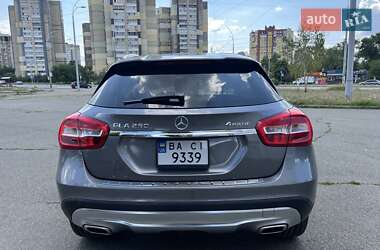 Внедорожник / Кроссовер Mercedes-Benz GLA-Class 2015 в 