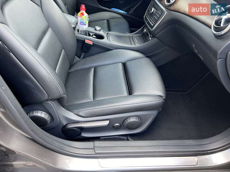 Позашляховик / Кросовер Mercedes-Benz GLA-Class 2015 в Києві