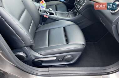 Внедорожник / Кроссовер Mercedes-Benz GLA-Class 2015 в 