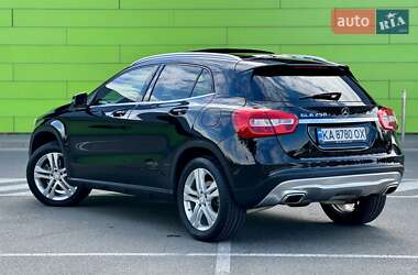 Внедорожник / Кроссовер Mercedes-Benz GLA-Class 2016 в 