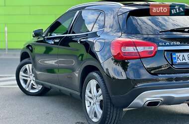 Внедорожник / Кроссовер Mercedes-Benz GLA-Class 2016 в 
