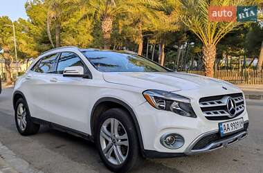 Внедорожник / Кроссовер Mercedes-Benz GLA-Class 2019 в 