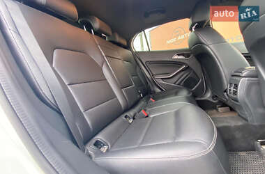 Позашляховик / Кросовер Mercedes-Benz GLA-Class 2017 в 