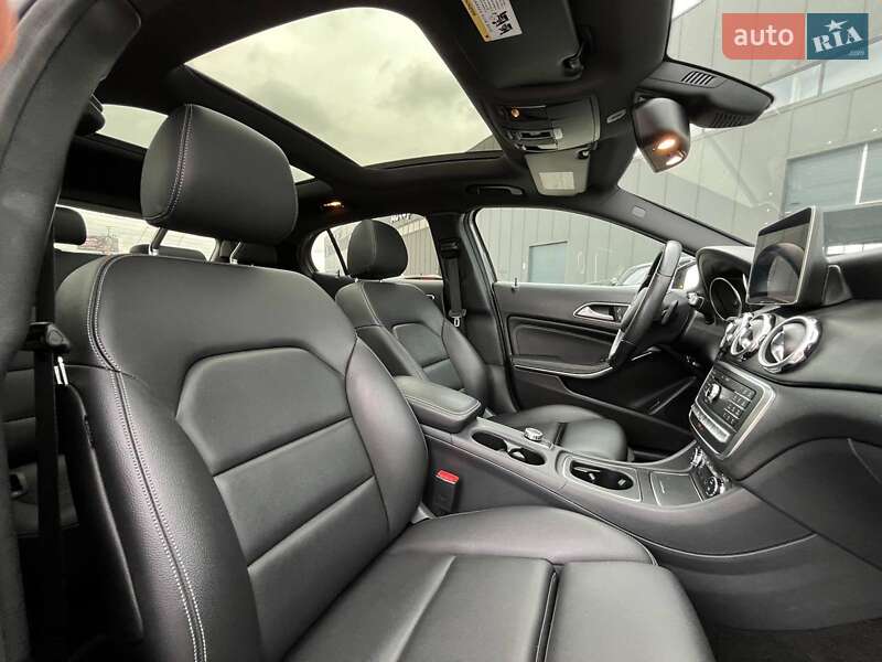 Позашляховик / Кросовер Mercedes-Benz GLA-Class 2019 в Львові