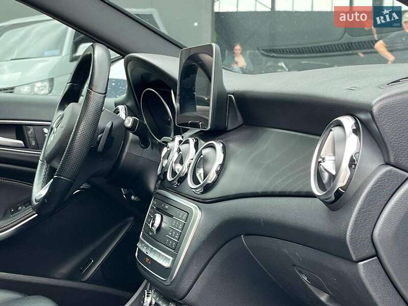 Позашляховик / Кросовер Mercedes-Benz GLA-Class 2019 в Львові