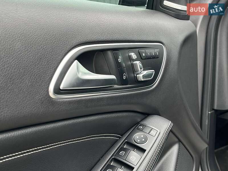 Позашляховик / Кросовер Mercedes-Benz GLA-Class 2019 в Львові