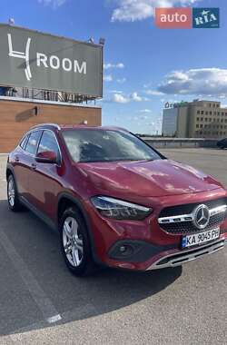 Внедорожник / Кроссовер Mercedes-Benz GLA-Class 2020 в Киеве